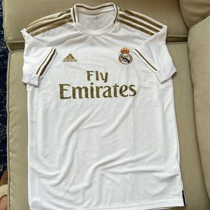Fly Emirates jersey